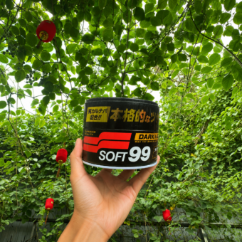 SOFT99 DARK & BLACK W-2 -300g ( Sáp đánh bóng bề mặt sơn cho xe màu tối)