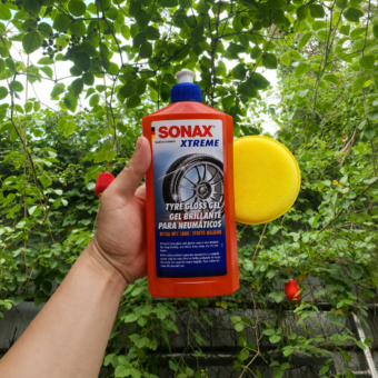 Gel Dưỡng Đen Bóng Lốp Chuyên Sâu: SONAX XTREME Tyre Gloss Gel 500ml (235241)